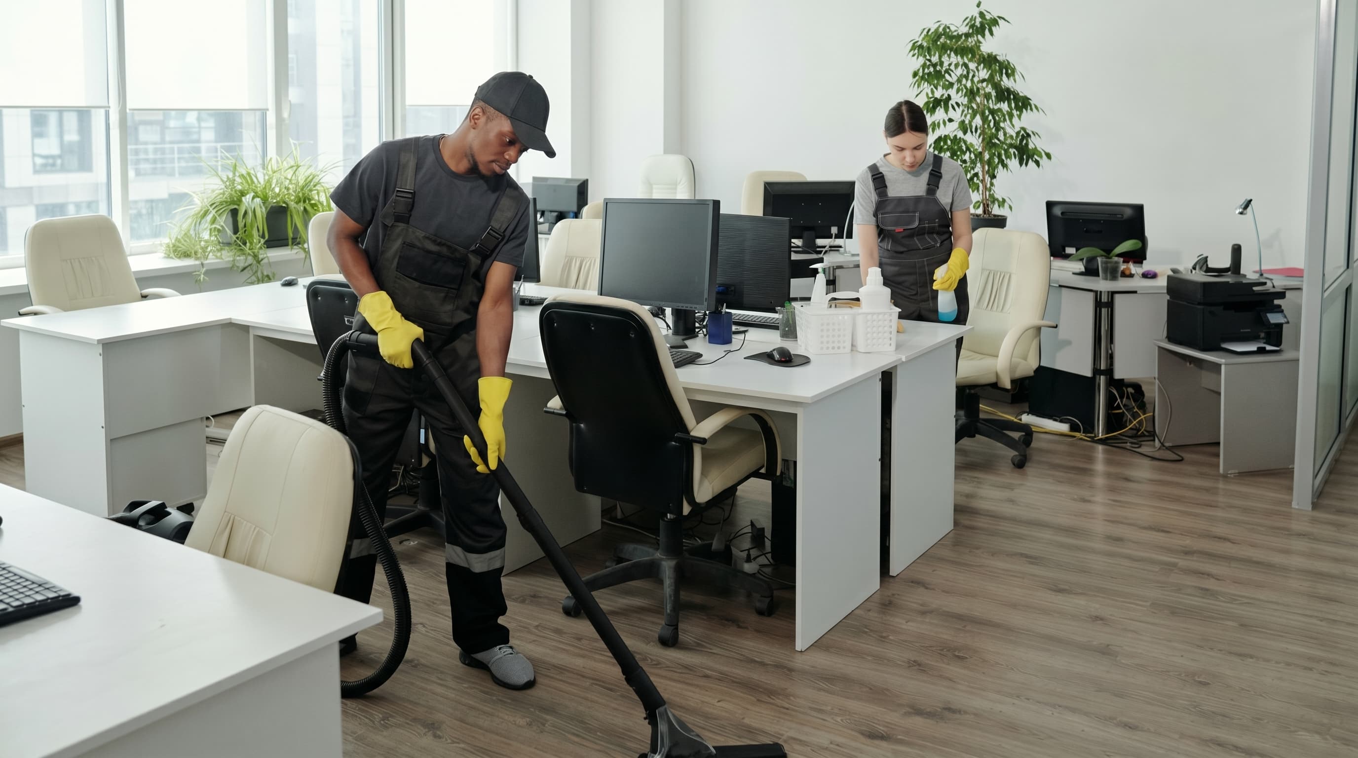 Office and workplace cleaning